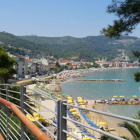 Goccia Di Mare 50m From The Sea - Happy Апартаменти *